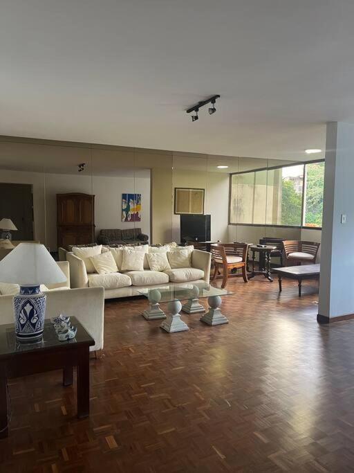 Apartamento Amplio Y Confortable Appartement Caracas Buitenkant foto